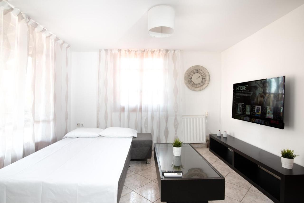 Ns-George Apartments By The Airport Markopoulo Mesogaias ภายนอก รูปภาพ